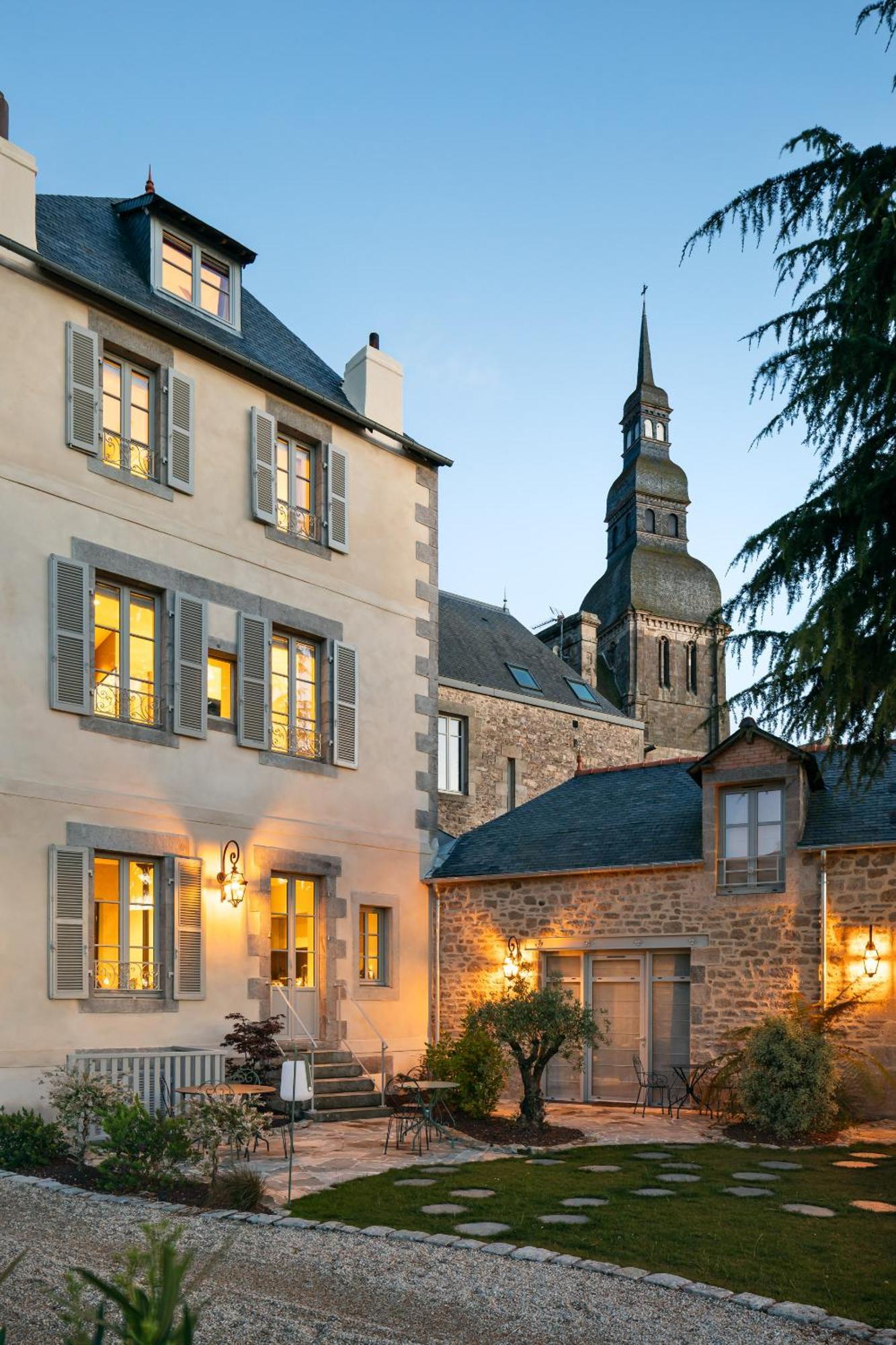 Clos Du Cedre - Chambres D'Hotes D'Exception, Luxury B&B A Dinan Esterno foto