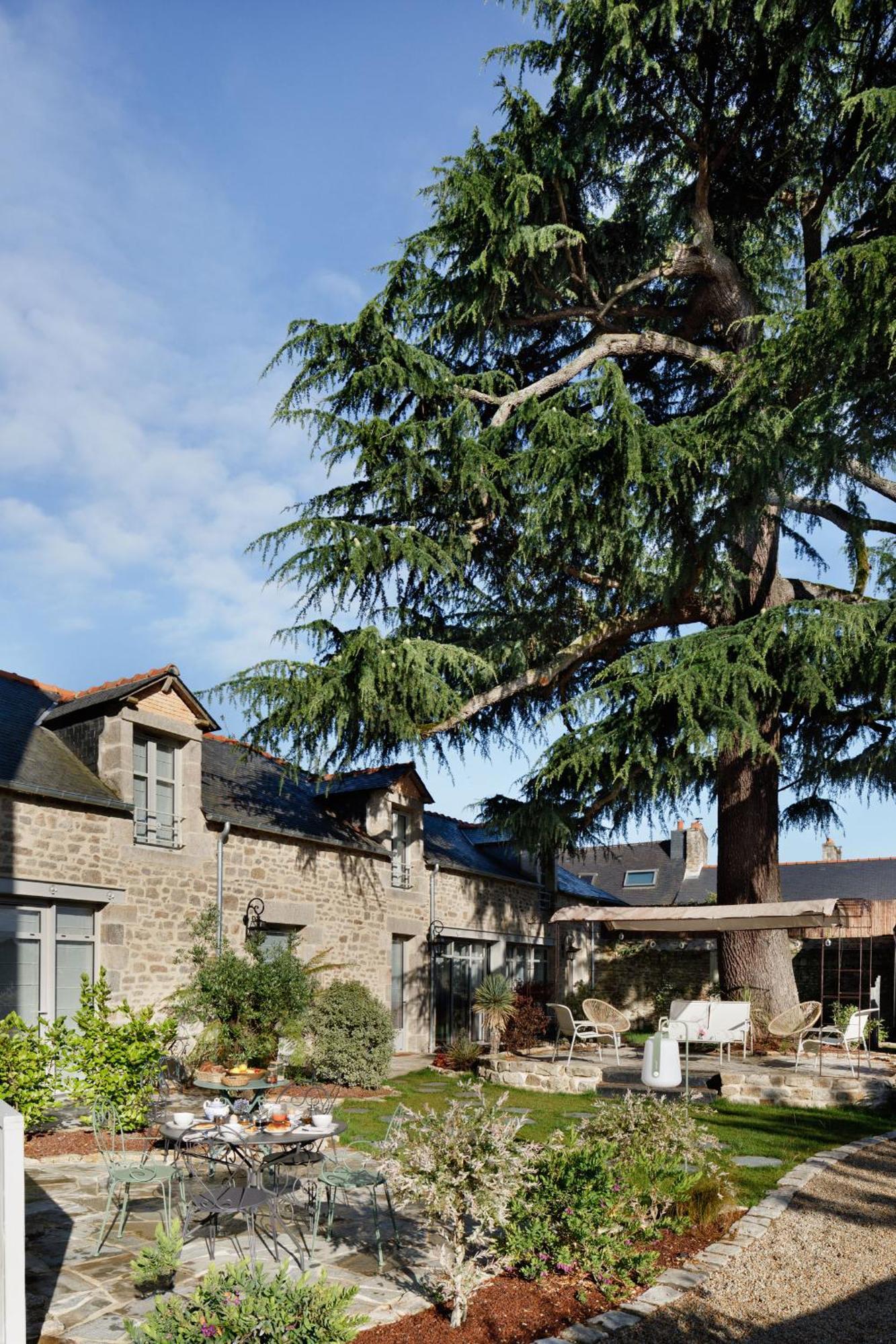 Clos Du Cedre - Chambres D'Hotes D'Exception, Luxury B&B A Dinan Esterno foto